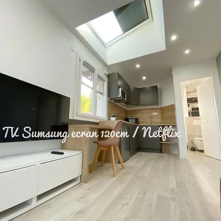 Studio Ora - 22M² - Climatise Avec Balcon Privatif Bassens  Exterior photo